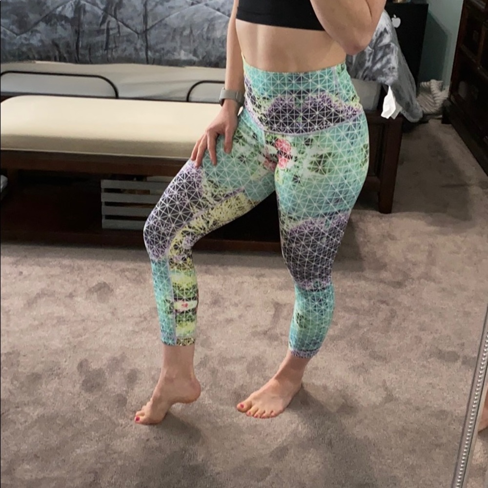 Lululemon Wunder Under Crop